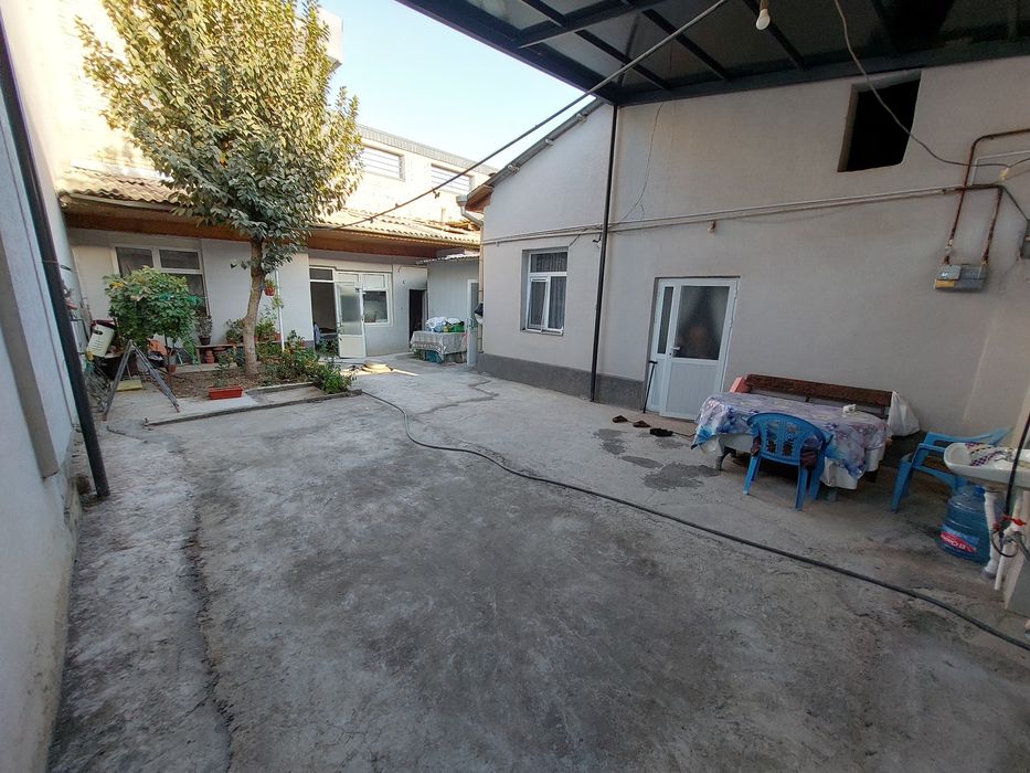 Продаётся дом в р.Юнусабад ориентир Кази Махалла цена договору