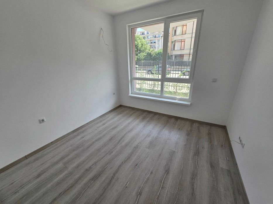 Продава се Двустаен апартамент в к.к. Слънчев бряг - 38 кв.м за 1400 €/кв.м - Снимка #3