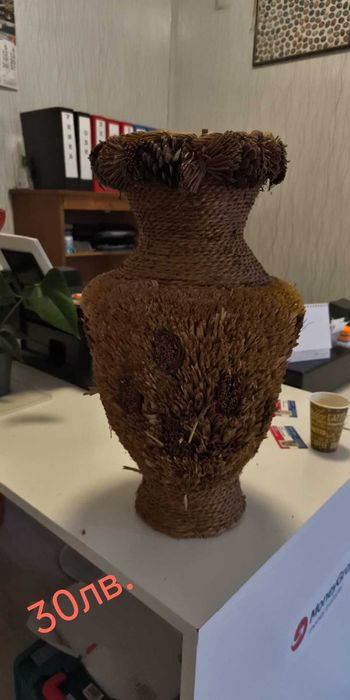 Уникални вази от затворен магазин