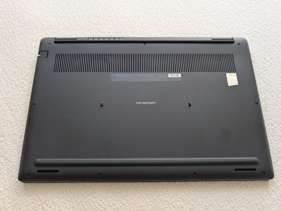 Dell Latitude 3520 – i5 Gen 11 / 16GB RAM / 512GB NVMe / Full HD / Windows 11 Pro / Garanție 1 an