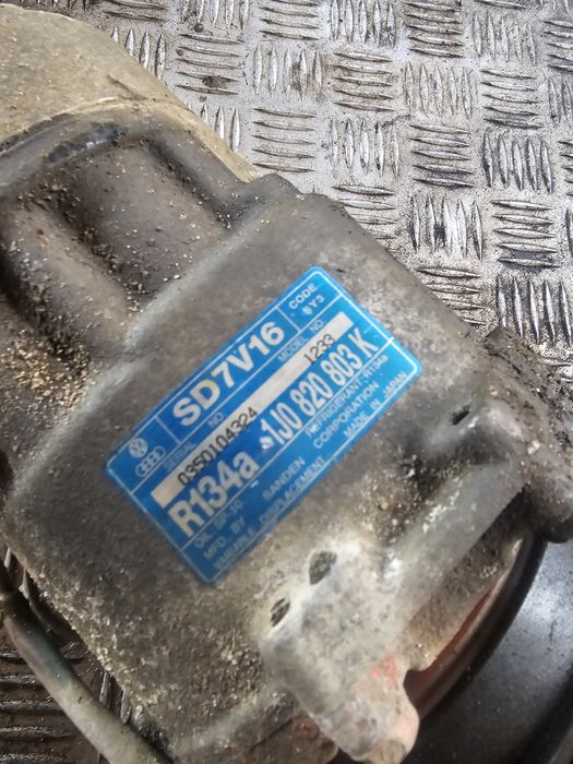 Compresor AC SKODA FABIA octavia  6Y2 1999 - 2008 1J0820803K