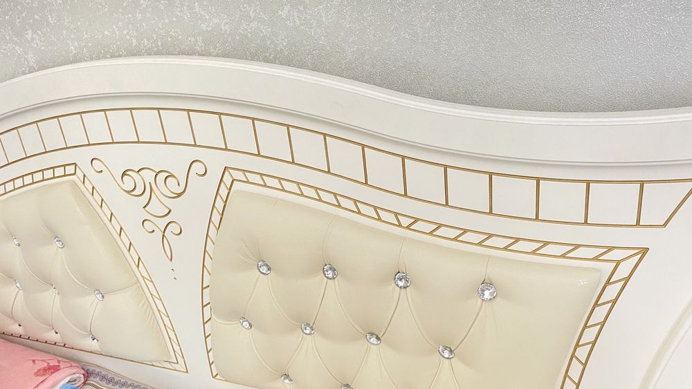 Продам спальний гарнитур