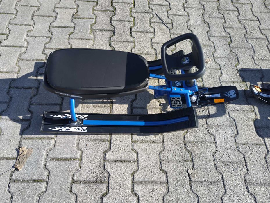 MONI Шейна чук и гек СНЕЖКО