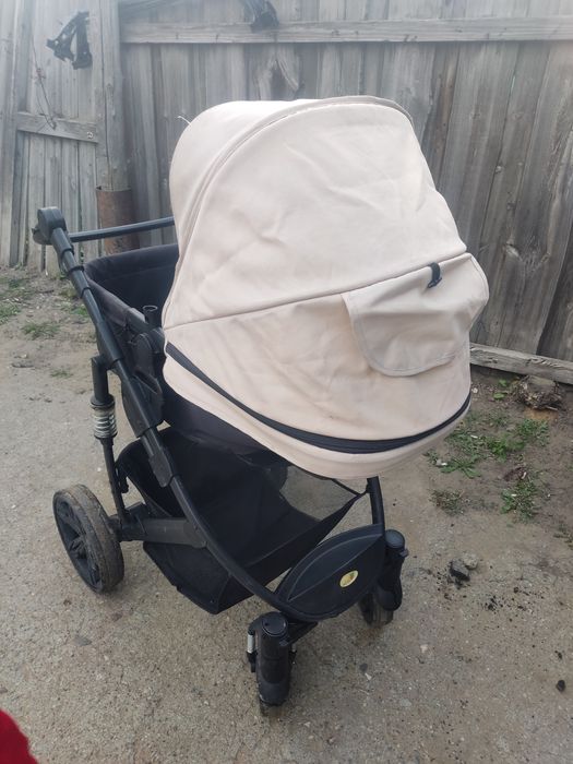 Продам детскую коляску