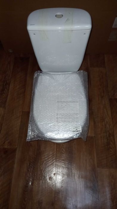 Новый унитаз Cersanit Trento.