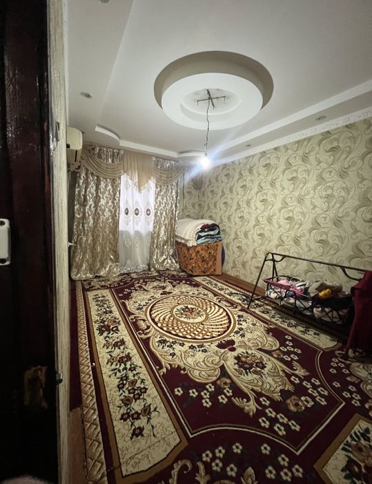 Продается квартира Феруза,Кинотеатр феруза, гинекология 3/1/4
