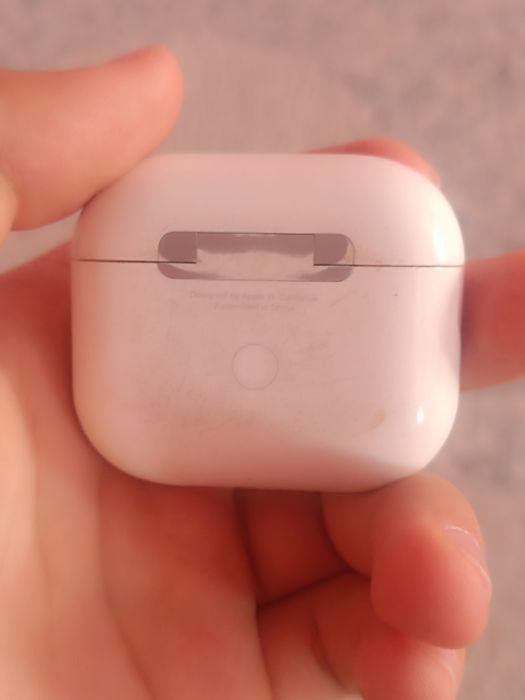 AirPods x Realme
