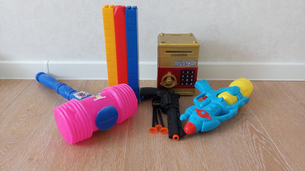 Продам детский игрушки