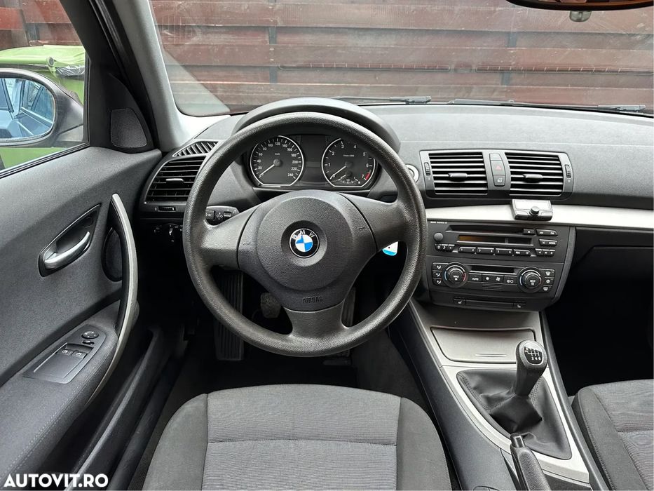 BMW seria 1  2007  E 87 ,2.0 benzina ,129 CP