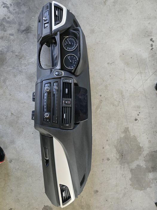 Piese Bmw F20 Europa, culoare A76, faruri bixenon adaptiv