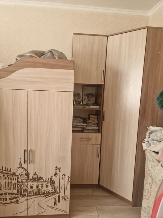 Двухъярусная кровать