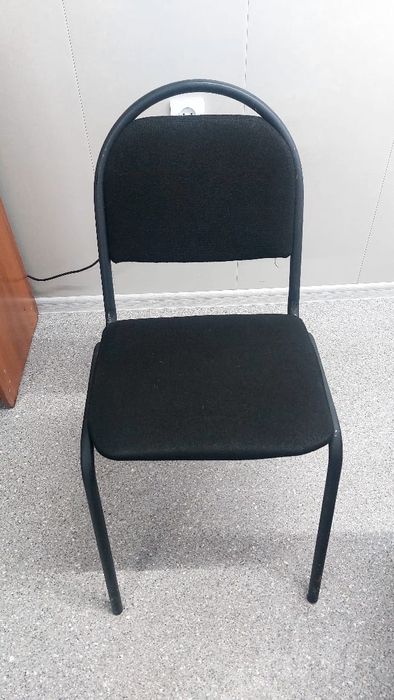Продам офисные стулья