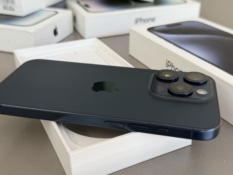 I phone 15 pro.128гб.blue.пълен комплект.като нов.