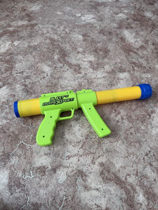 Бластер пистолет