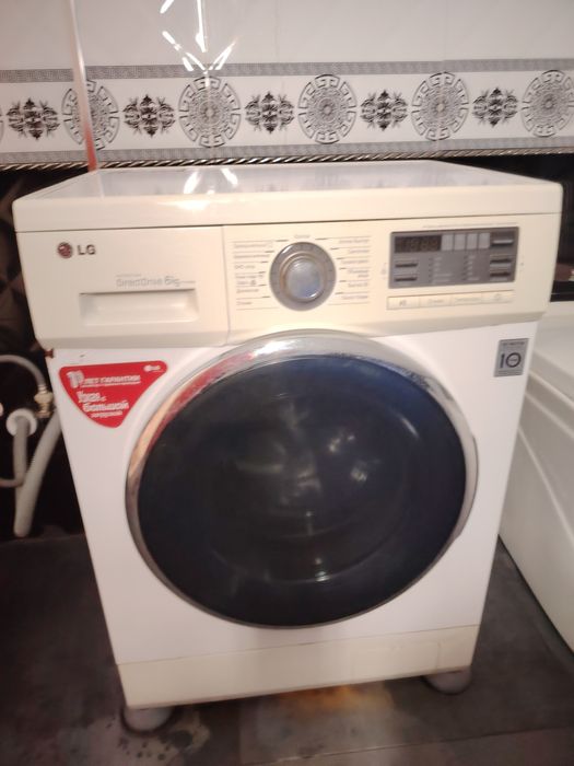 Продаётся Автомат Стиральная машина LG  6 кг