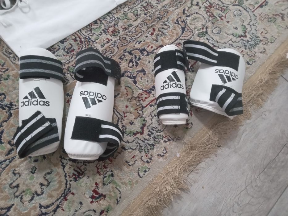 Продам спорт комплекты.