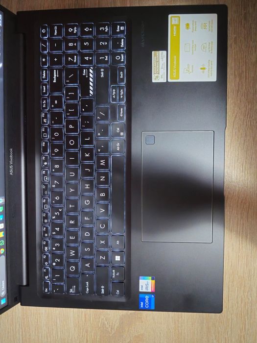 Laptop ASUS VivoBook 16