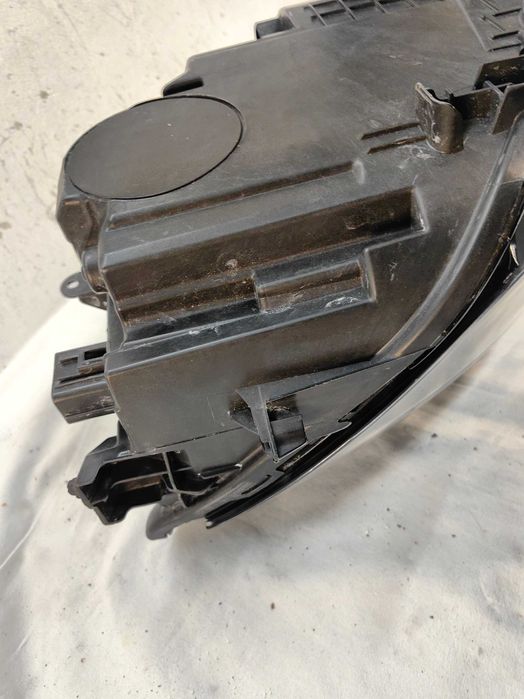 Оригинални  фарове  Волво XC60  Volvo XC60  Led MID