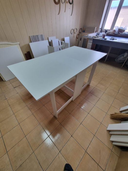 Стол книжки лдсп