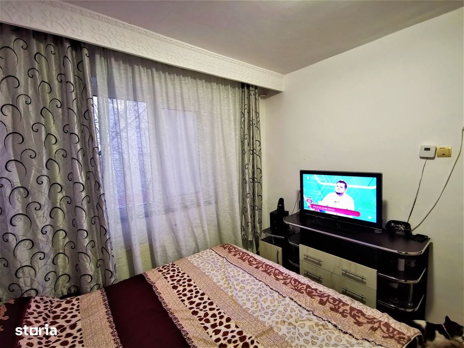 Apartament 3 camere | 49.000 € | Bazinul de Înot | Șarpantă