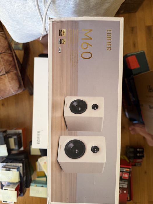 Boxe Edifier M60