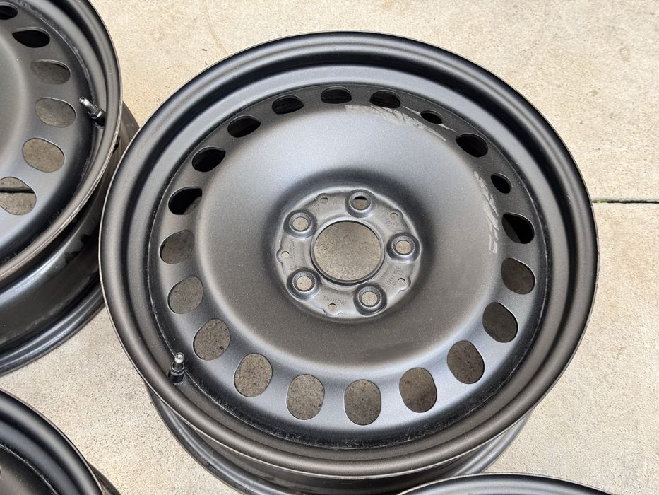 4бр железни Mercedes GLA 17цола с датчици