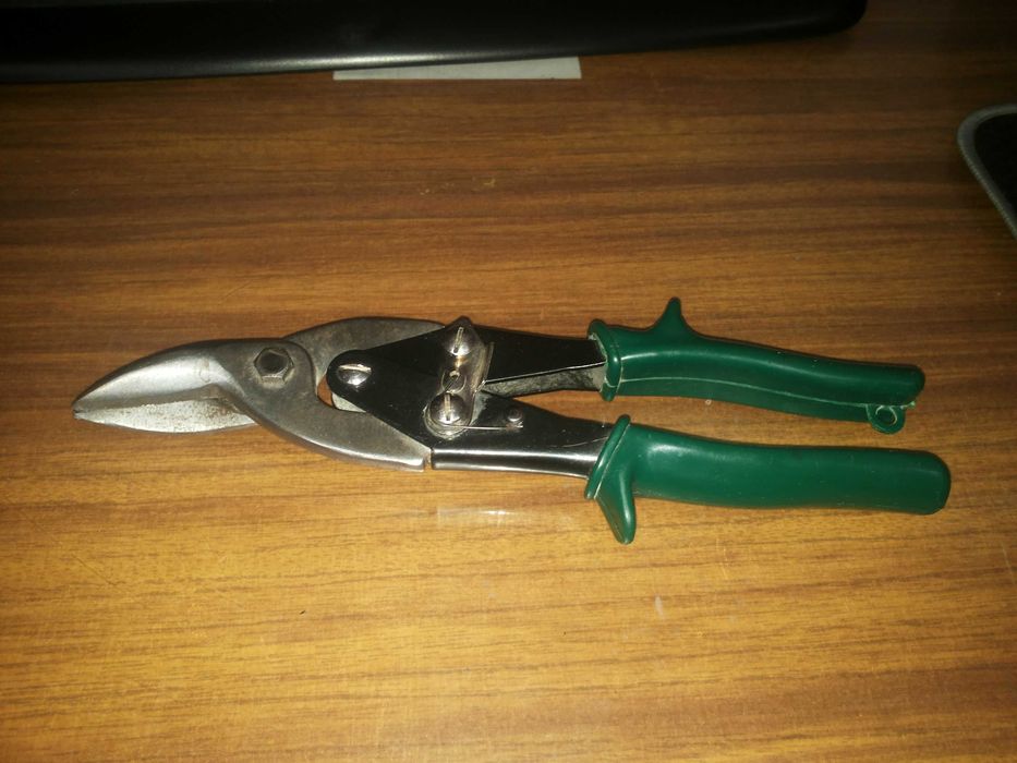 Ножницы по металлу