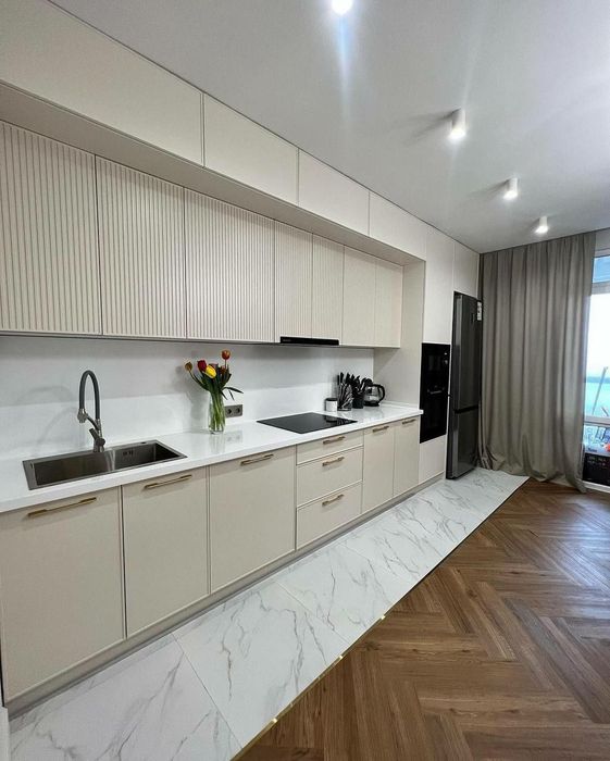 Oshxona mebeli kuxonniy