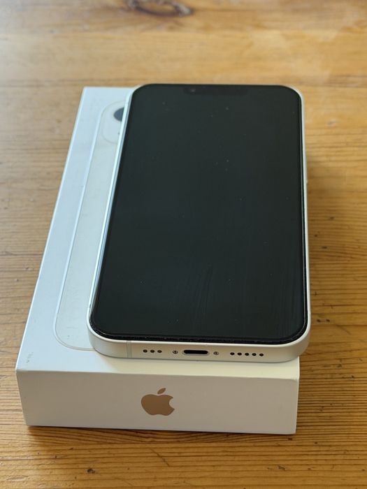 Продам iphone 13 256gb