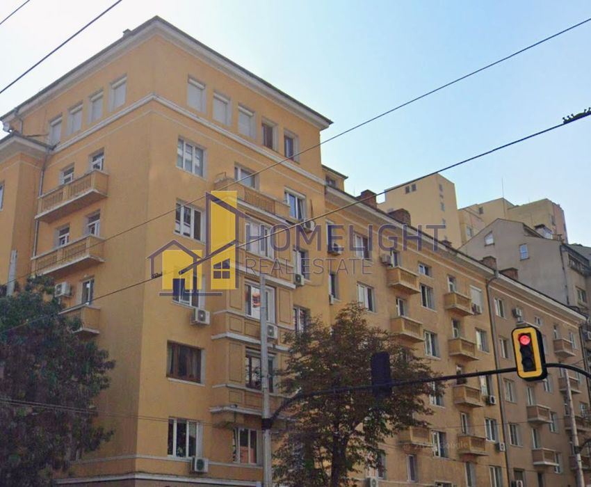 Двустаен апартамент в кв. Център