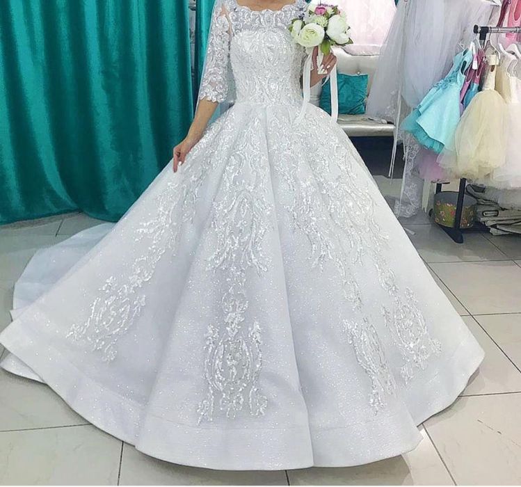 Свадебные пластья и аксессуары