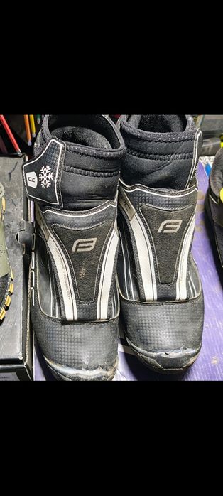 Обувки за велосипед(клипс с парчета)