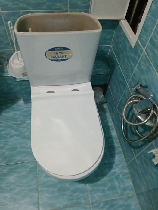 Продам    Унитаз