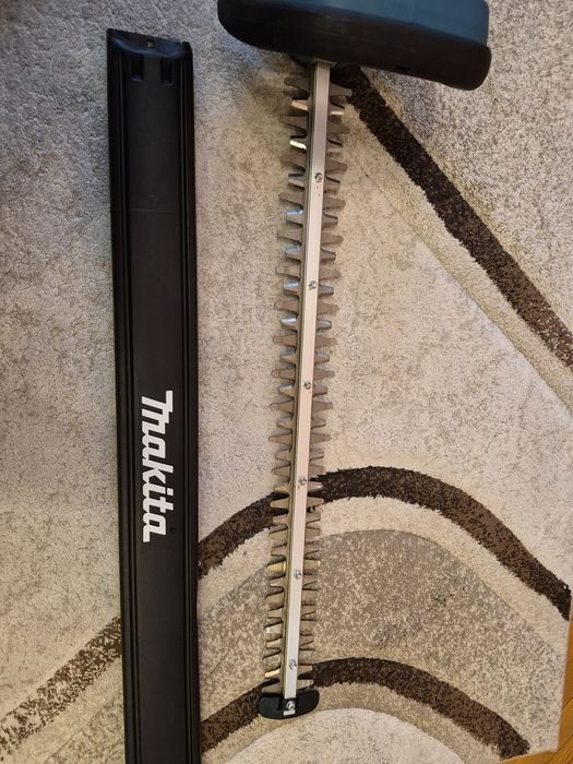 Храсторез Makita UH6580