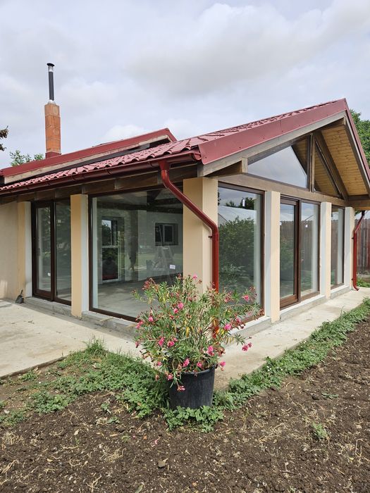 Tamplarie PVC la comanda / Rulouri la comanda