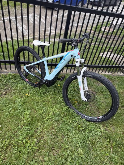 bicicleta cube electrica 29”