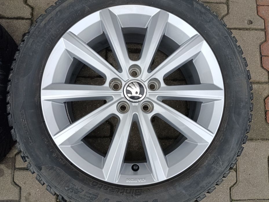 Jante originale VW Polo MK6, Skoda Fabia MK4 16'' Pirelli iarnă 8 mm