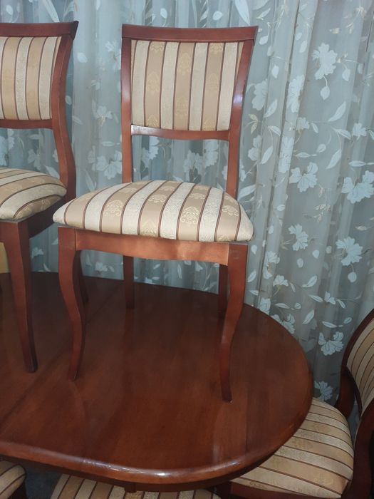 Стулья почти новые 6шт