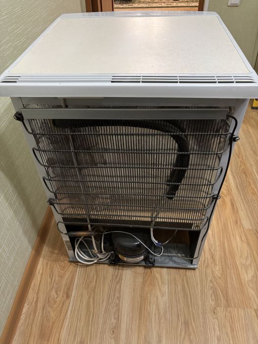 Продам морозильник Бирюса