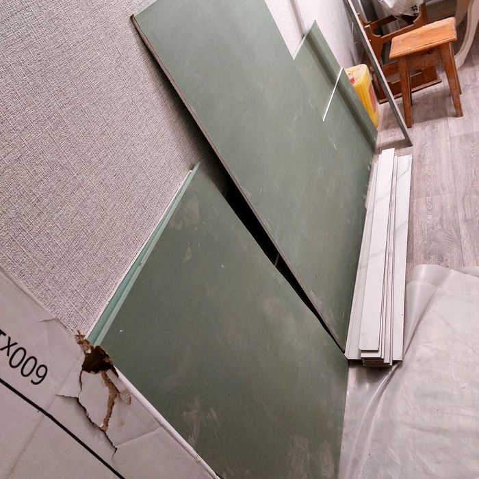 Продам гипсокартон 9 ка, влагостойкий.