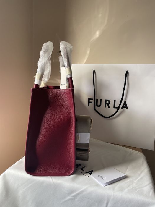 Голяма нова чанта Furla бордо