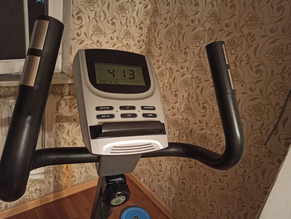 Продам велотренажёр.В отличном состоянии.