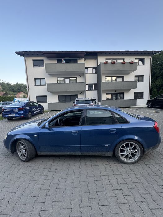 AUDI A4 2004 — imagine 4