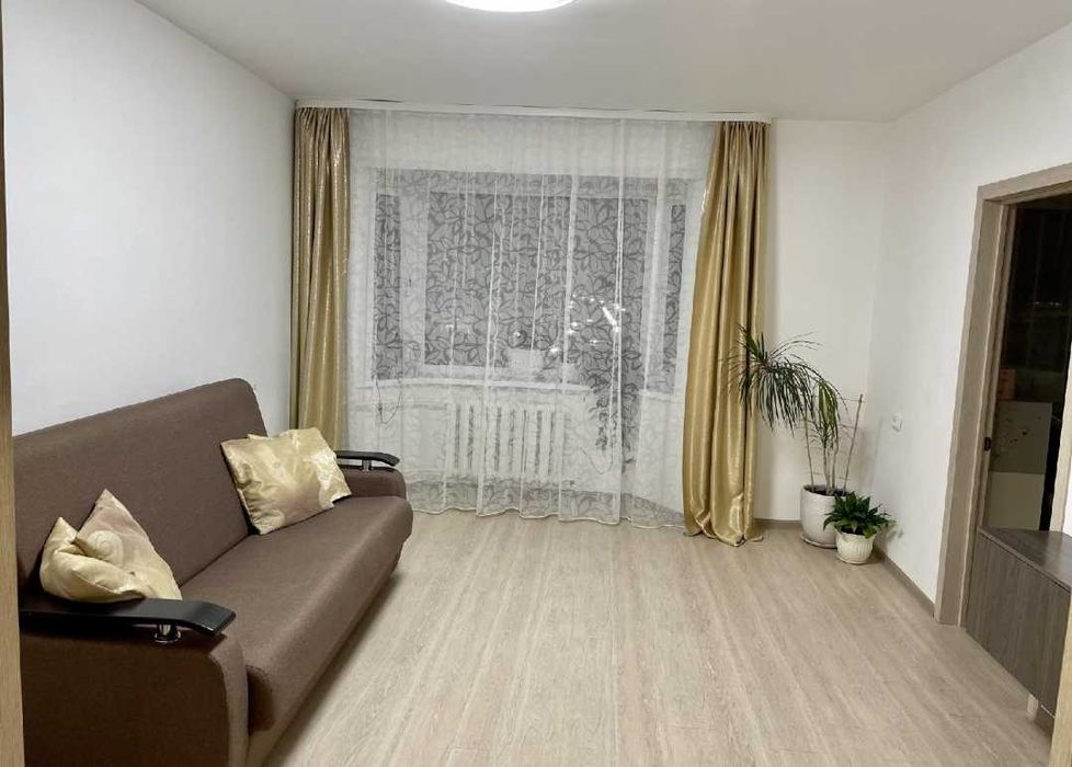 В аренду 3х комнатная кв