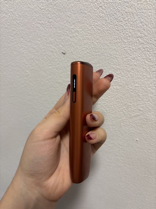 Vand Iqos Iluma i + husa