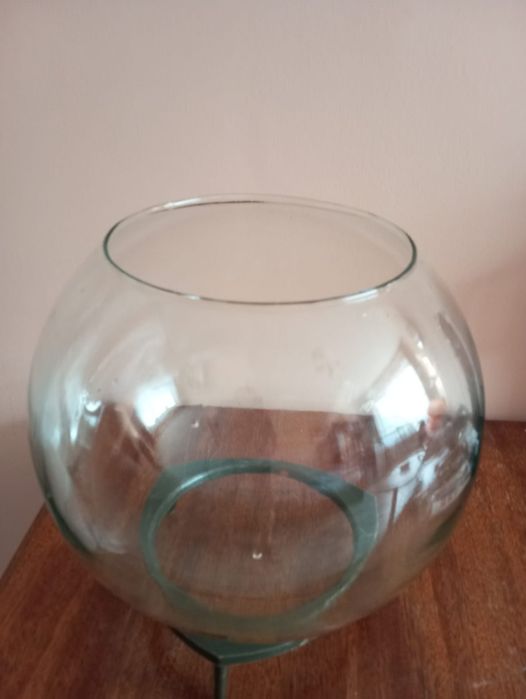 Продам аквариум 25литров круглый