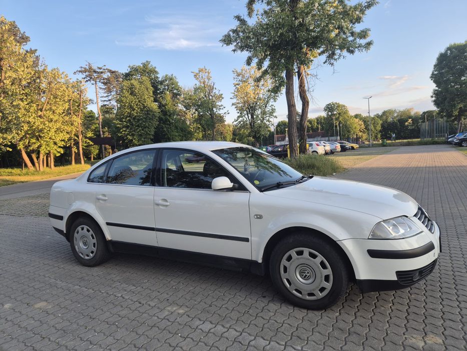 VW Passat 2003 | 272.000 km | Climatronic & Pilot Automat | + Set roți iarnă