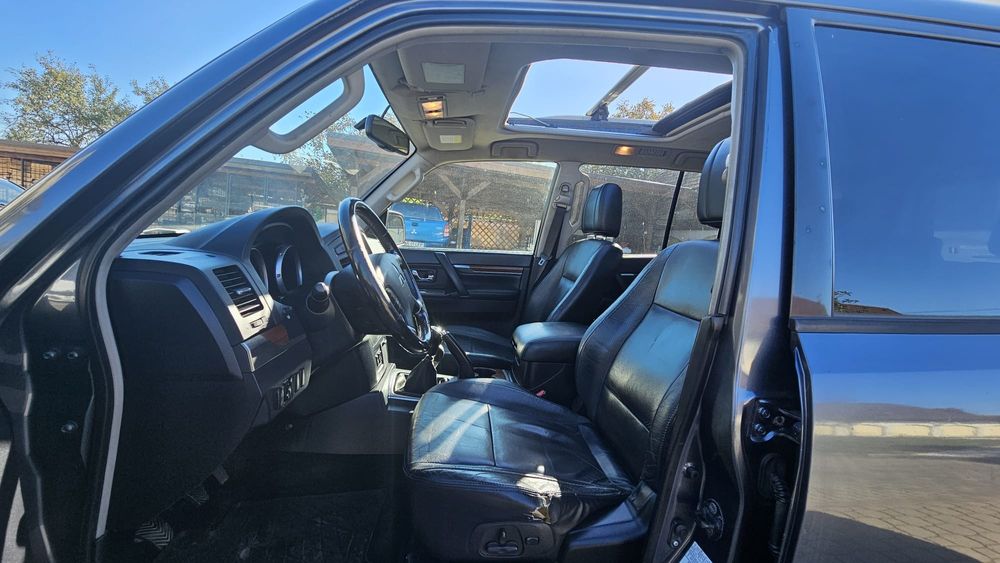 Mitsubishi pajero 2007