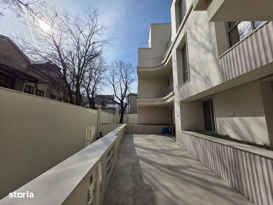 Penthouse spectaculos de închiriat – Universitate | Terasă panoramică