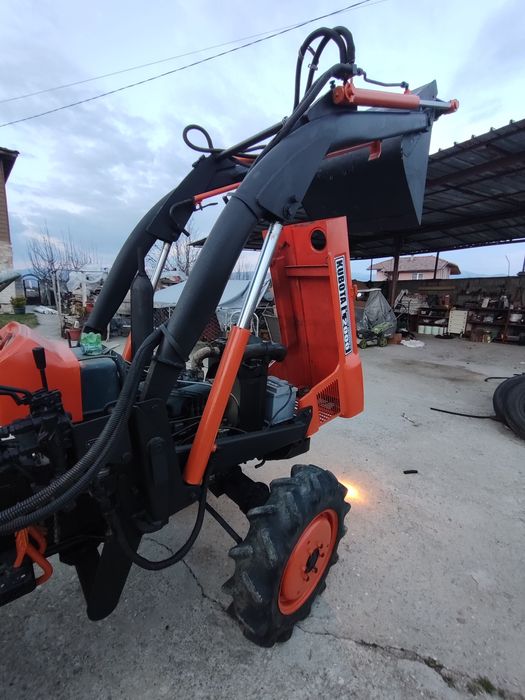 Kubota L2000 - легендарна здравина